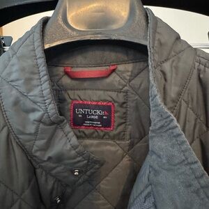 UNTUCKit Men's Dark Gray Quilted Puffer Vest